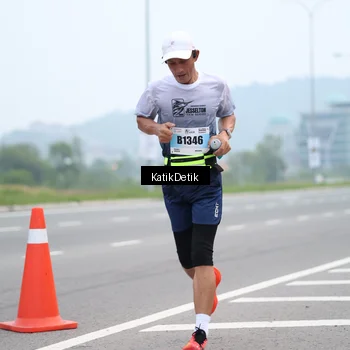 Runner Photo 7205906