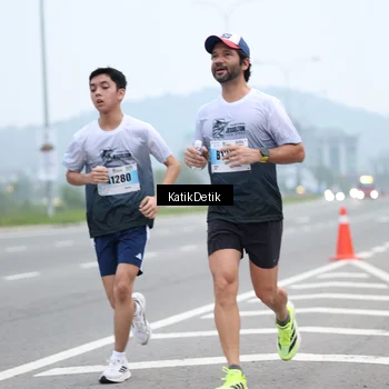 Runner Photo 7206100