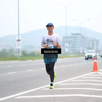 Runner Photo 7206451