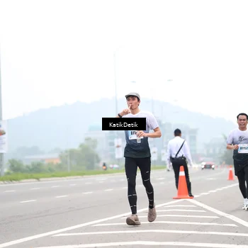 Runner Photo 7207257