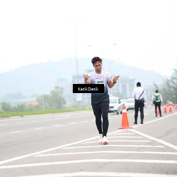 Runner Photo 7207436
