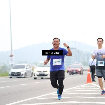 Runner Photo 7207468