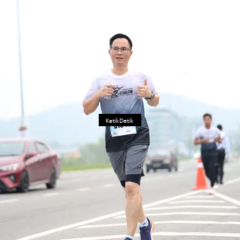 Runner Photo 7207535