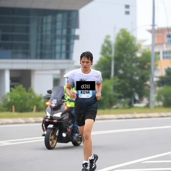 Runner Photo 7207618