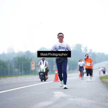Runner Photo 7207649