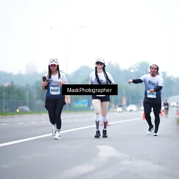 Runner Photo 7207695