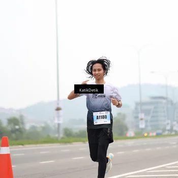 Runner Photo 7207736