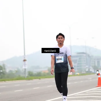 Runner Photo 7207942