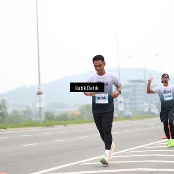 Runner Photo 7208080
