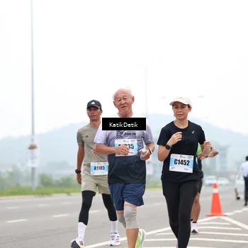 Runner Photo 7208433