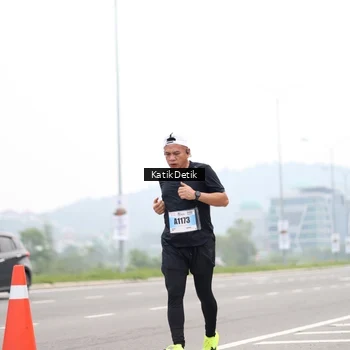 Runner Photo 7208530