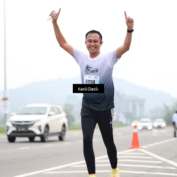 Runner Photo 7208670