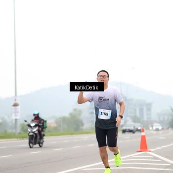 Runner Photo 7208799