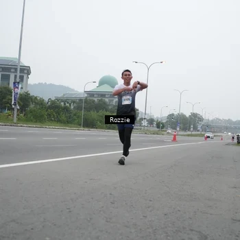 Runner Photo 7209000