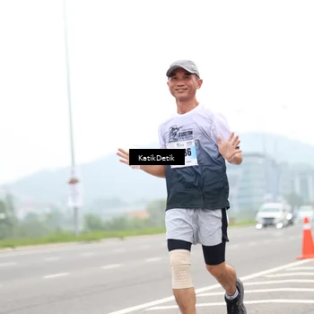Runner Photo 7209005