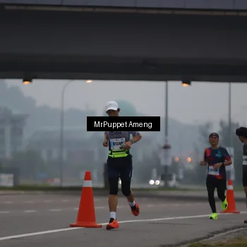 Runner Photo 7209062