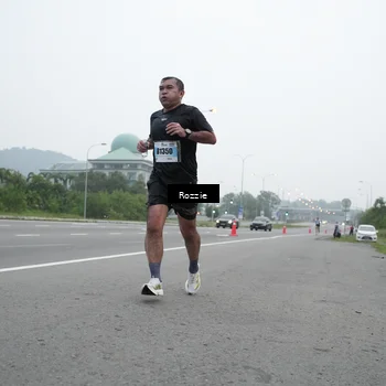 Runner Photo 7209103