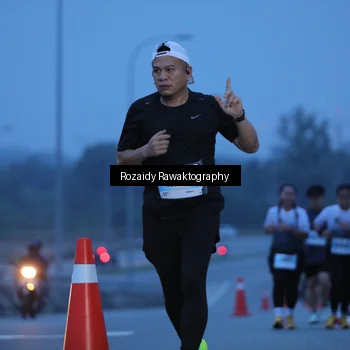 Runner Photo 7209195
