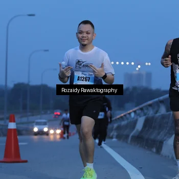 Runner Photo 7209466
