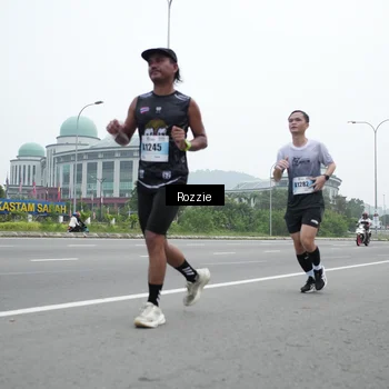 Runner Photo 7209497