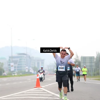 Runner Photo 7209513