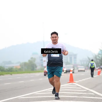 Runner Photo 7209692