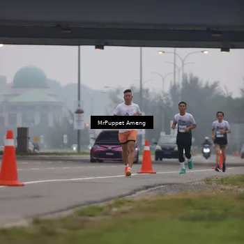 Runner Photo 7209777