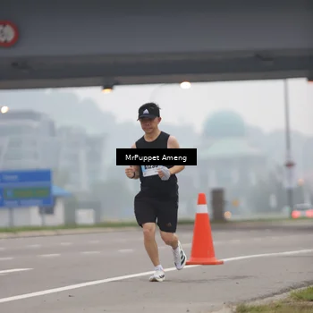Runner Photo 7209842