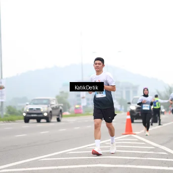 Runner Photo 7209899