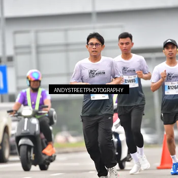 Runner Photo 7210002