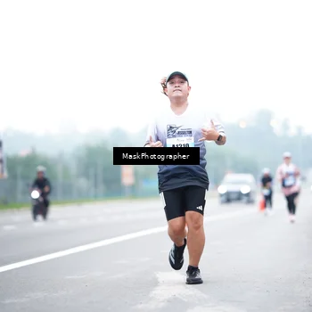 Runner Photo 7210025