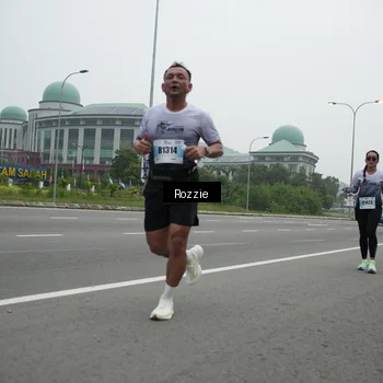 Runner Photo 7210056