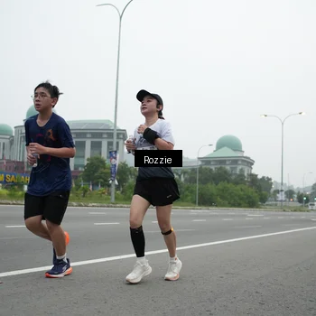 Runner Photo 7210097