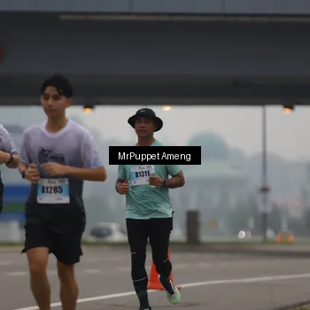 Runner Photo 7210105