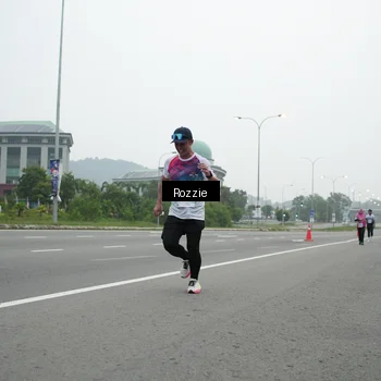 Runner Photo 7210242