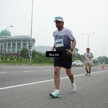 Runner Photo 7210247