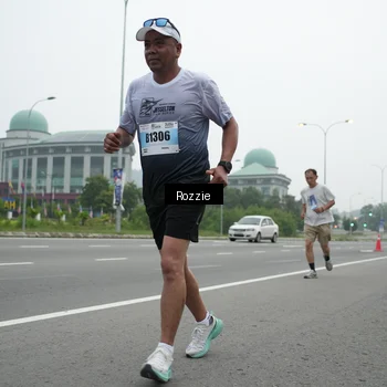 Runner Photo 7210259