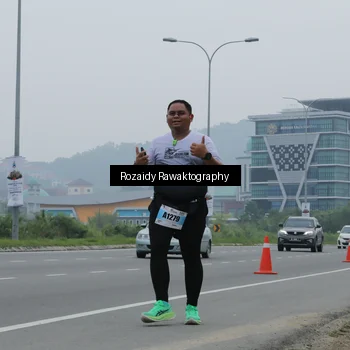 Runner Photo 7210273