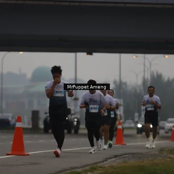 Runner Photo 7210288