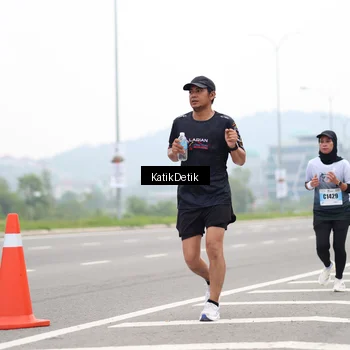 Runner Photo 7210353
