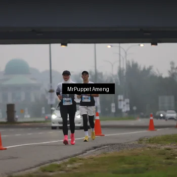 Runner Photo 7210440