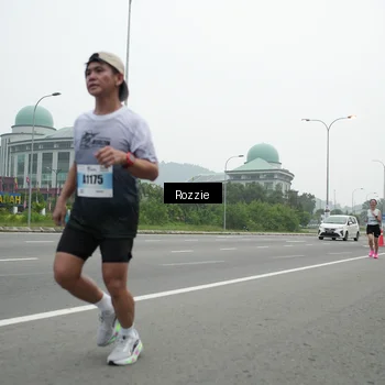 Runner Photo 7210467