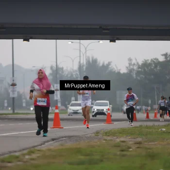 Runner Photo 7210537