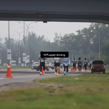 Runner Photo 7210596