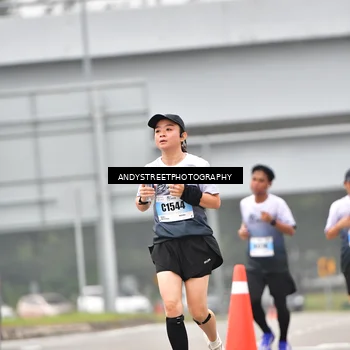Runner Photo 7210599