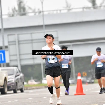 Runner Photo 7210600