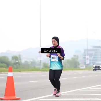 Runner Photo 7210632