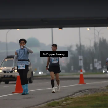 Runner Photo 7210640