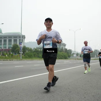 Runner Photo 7210643
