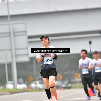 Runner Photo 7210646